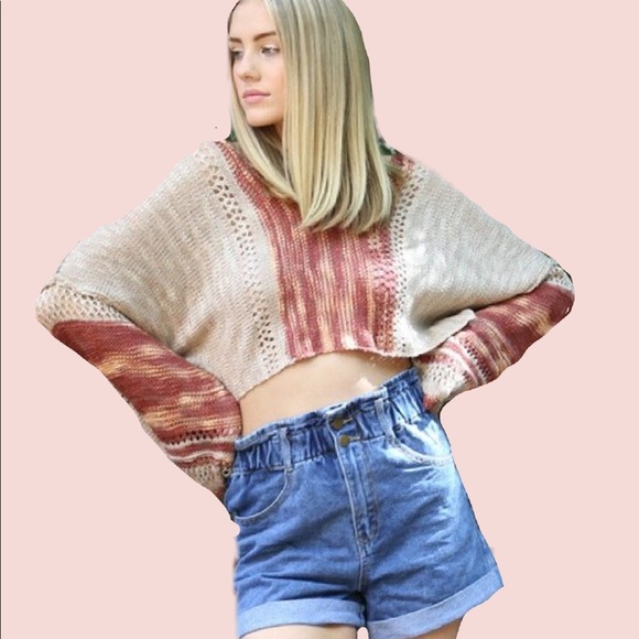 Angie top crop top- multiple sizes - Picture 2 of 3